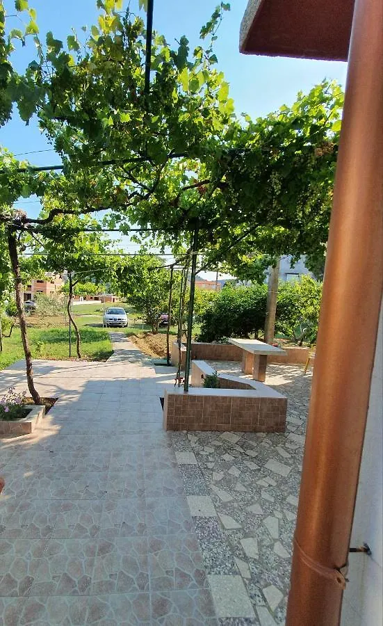 Apartamento Milena Lopar 0*,  Croacia